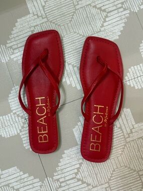 Beach by Matisse Red Square-Toe Flip Flop Sandals size 8 NWOT